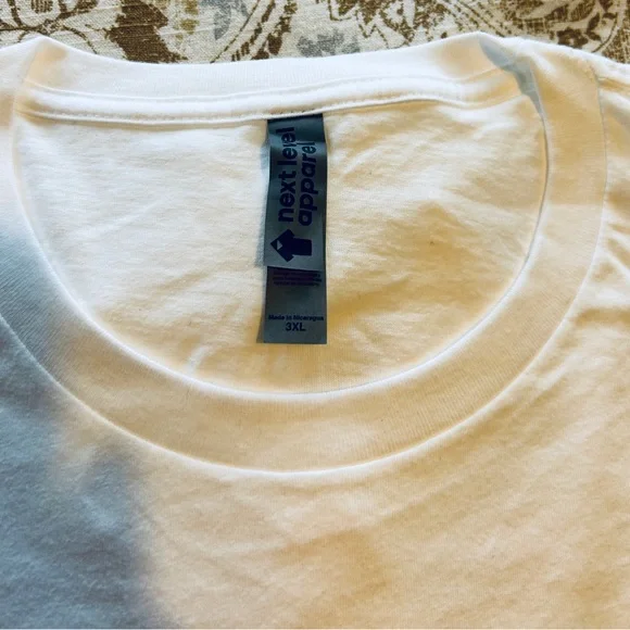 Next Level Apparel White Black King Men's T-Shirt NWOT - Picture 4 of 5